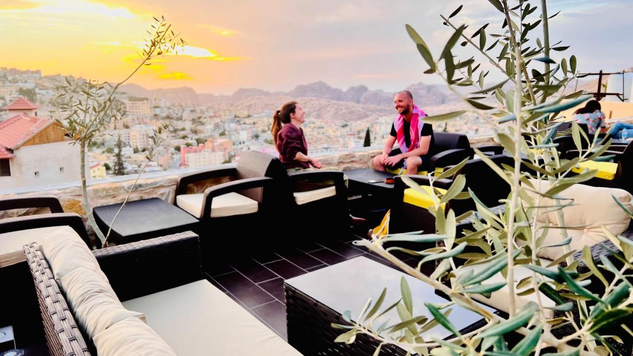 فندق عطا علي وادي موسى المظهر الخارجي الصورة