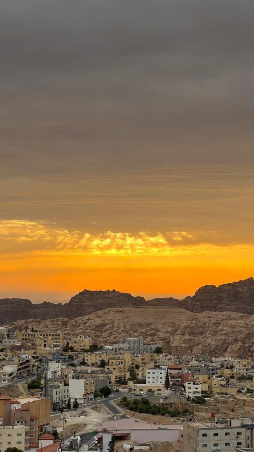 فندق عطا علي وادي موسى المظهر الخارجي الصورة